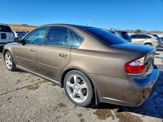 Subaru Legacy 2.5i Image 12
