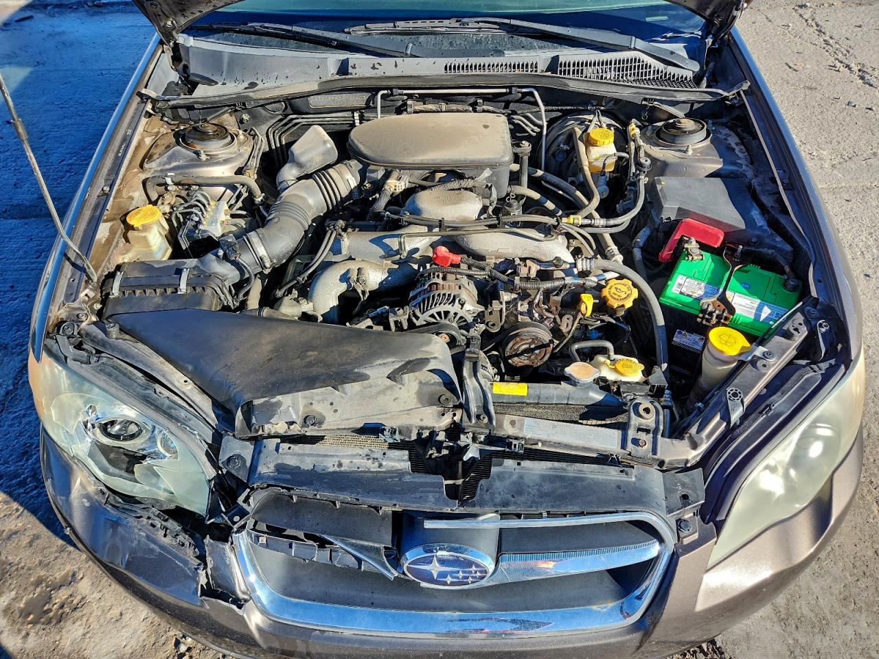 Subaru Legacy 2.5i Image 9