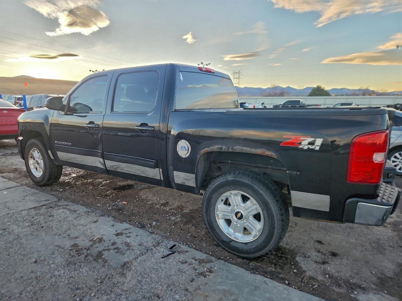 Chevrolet Silverado K1500 Ltz Image 10