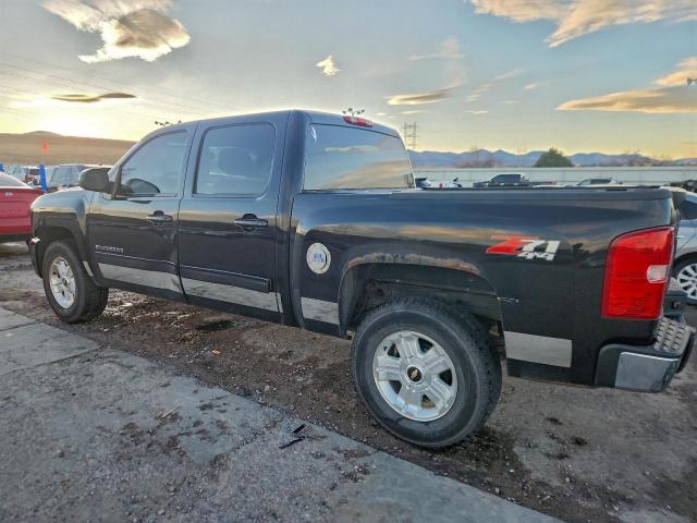 Chevrolet Silverado K1500 Ltz Image 10