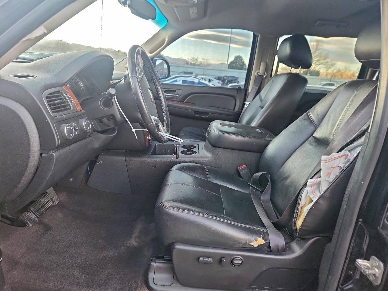 Chevrolet Silverado K1500 Ltz Image 7