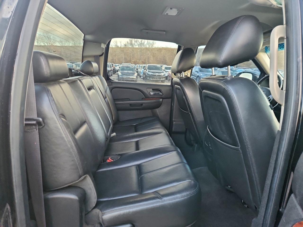 Chevrolet Silverado K1500 Ltz Image 5