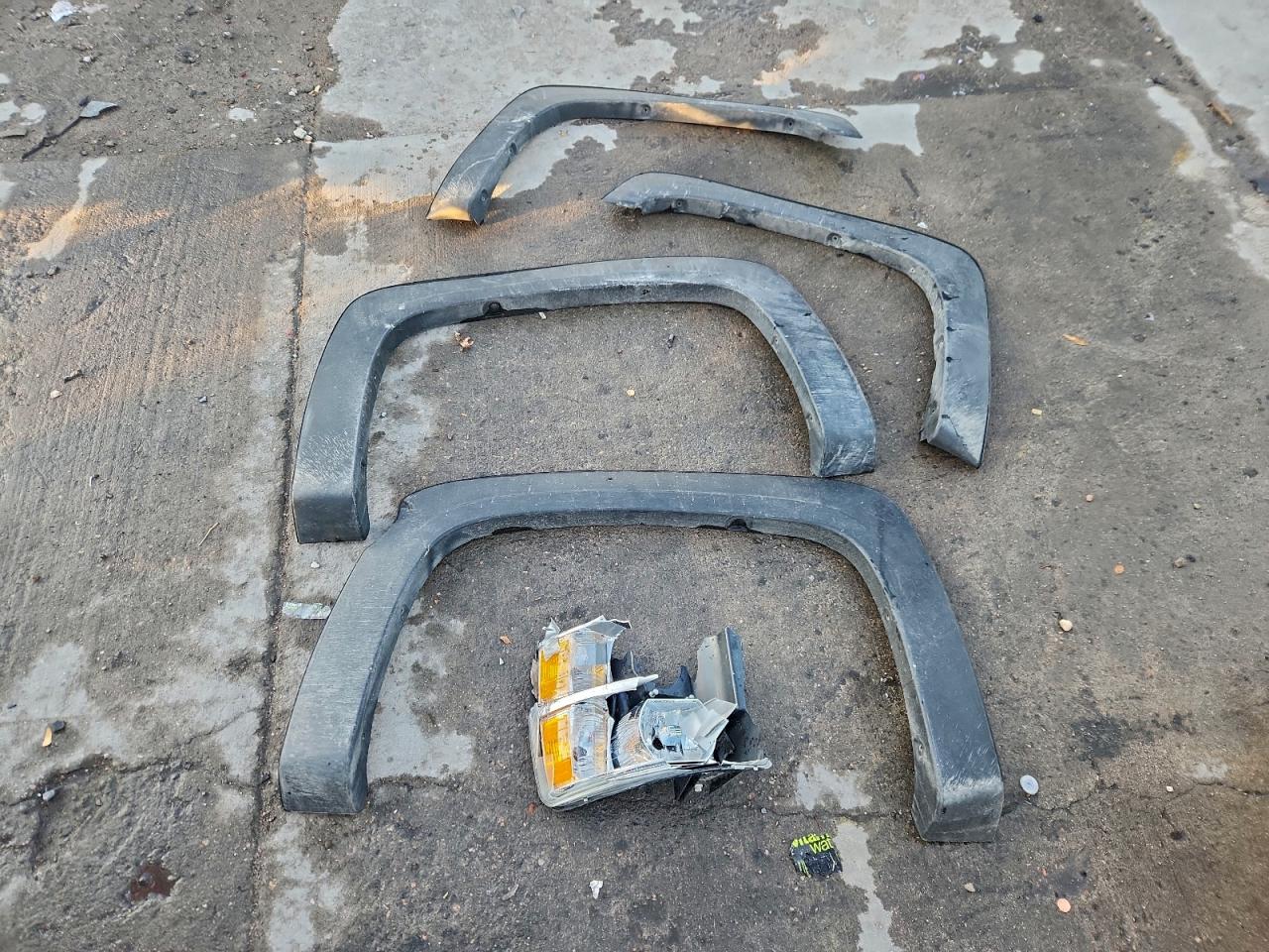 Chevrolet Silverado K1500 Ltz Image 13