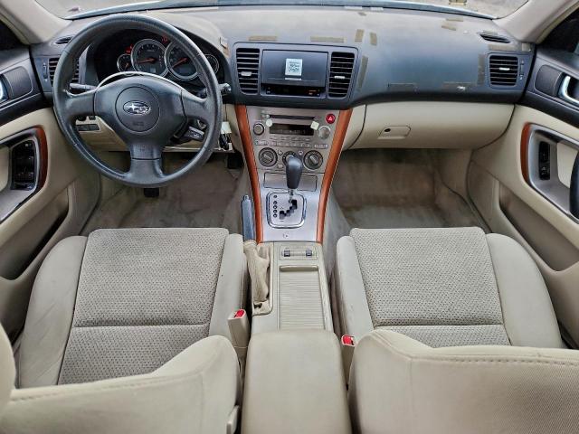 Subaru Legacy Outback 2.5i Image 4