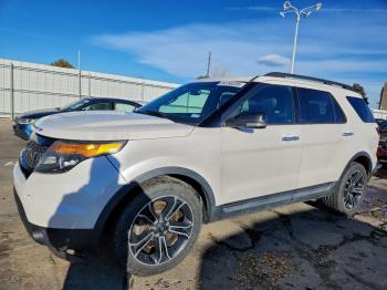  Salvage Ford Explorer