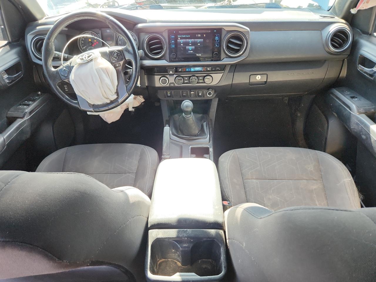 Toyota Tacoma Double Cab Image 8