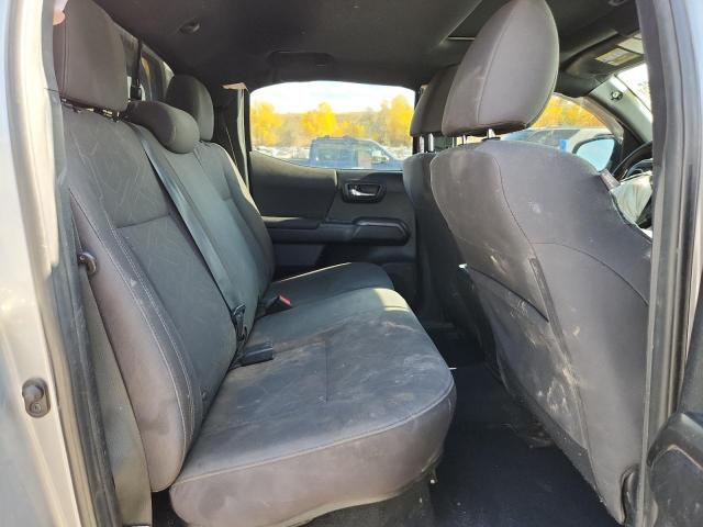 Toyota Tacoma Double Cab Image 10