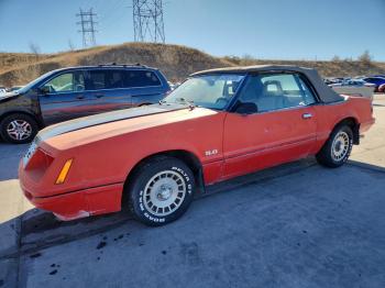  Salvage Ford Mustang