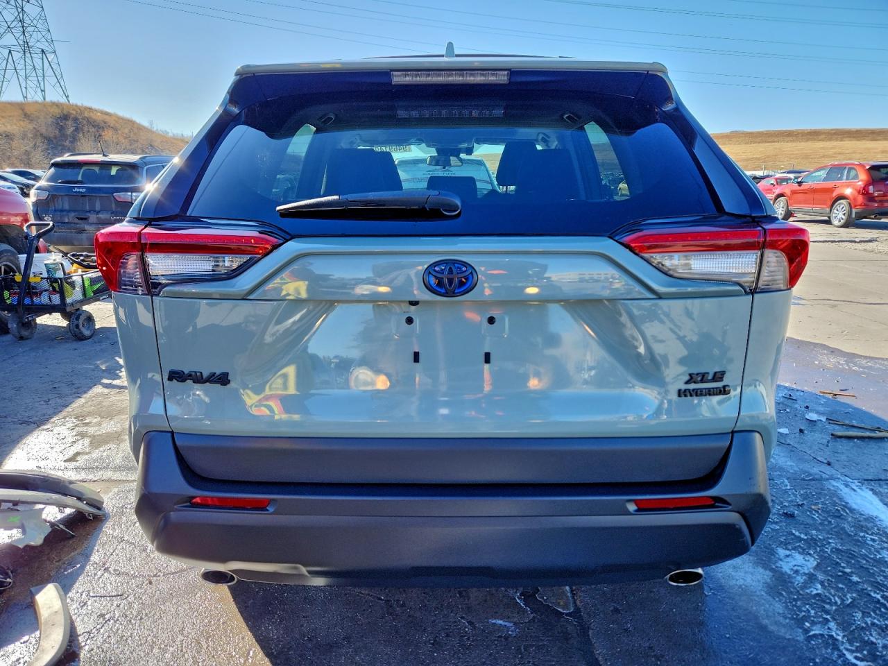 Toyota RAV4 Xle Image 3