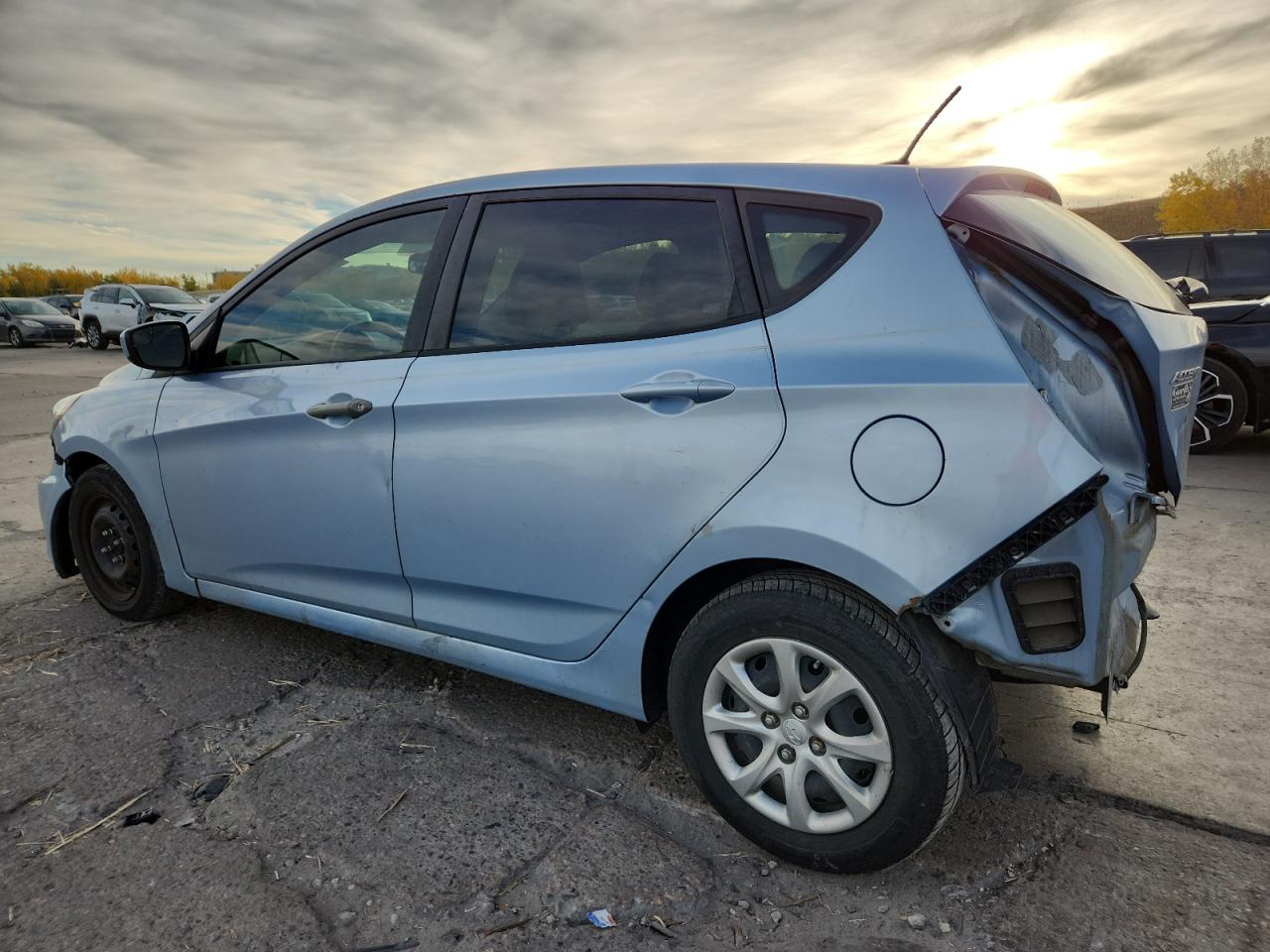 Hyundai ACCENT Gls Image 4