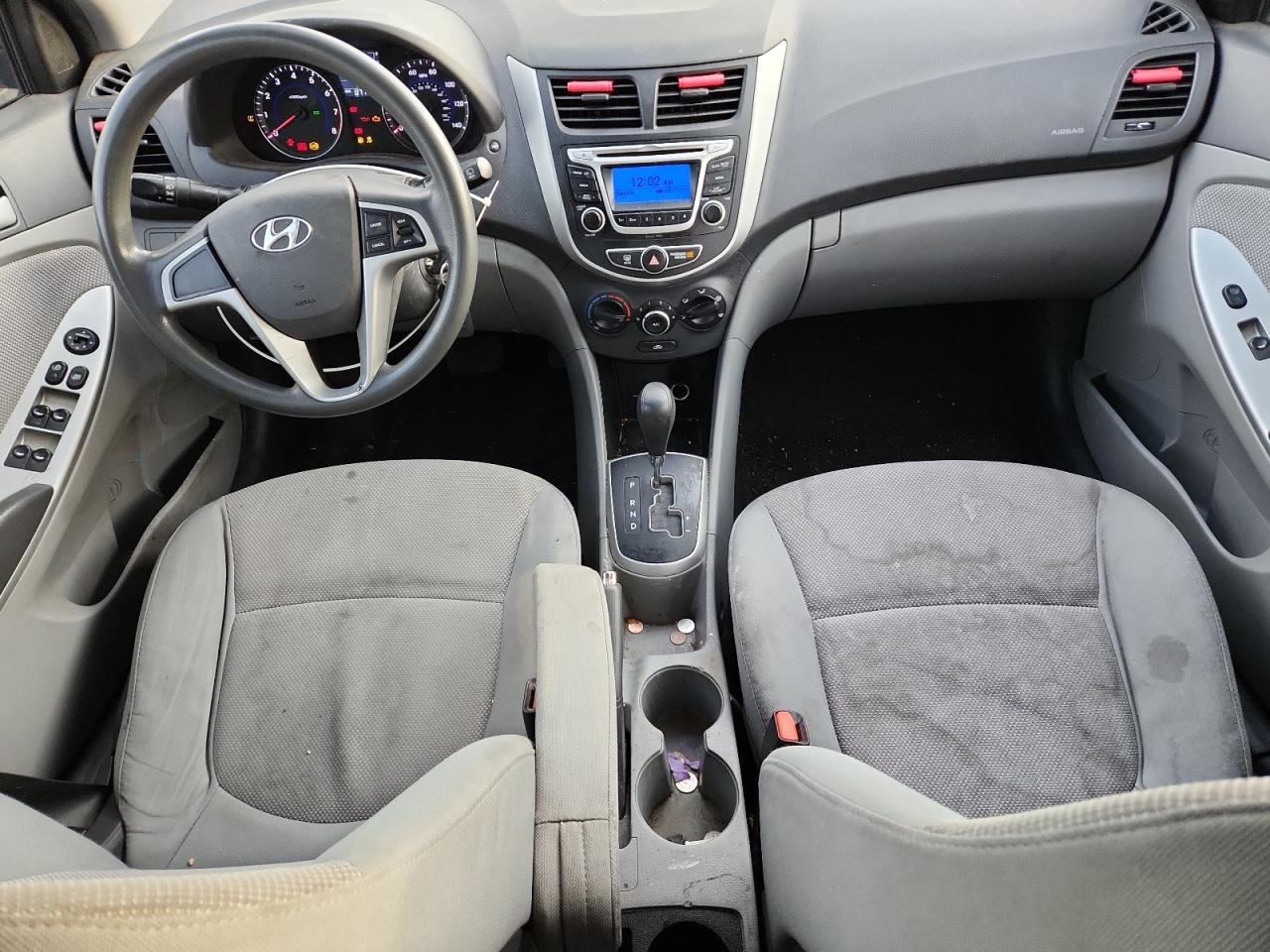 Hyundai ACCENT Gls Image 5