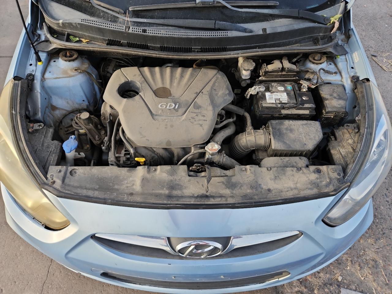 Hyundai ACCENT Gls Image 10