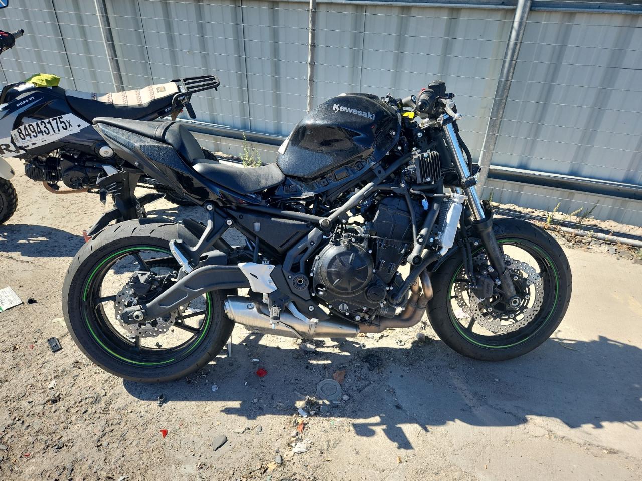 Kawasaki Ex650 R R Image 1