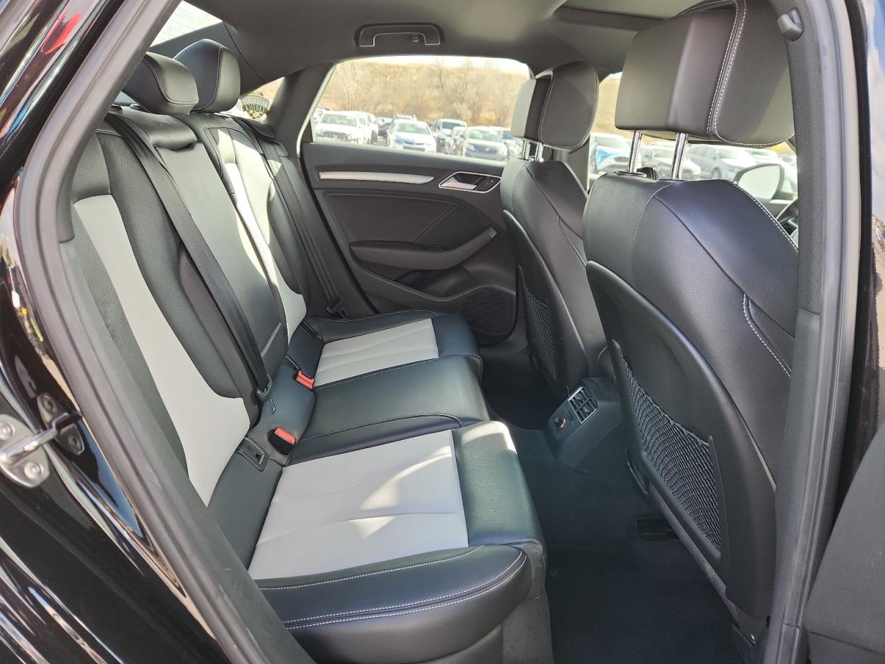 Audi A3 Premium Plus Image 11