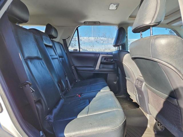 Toyota 4Runner Sr5 Image 13