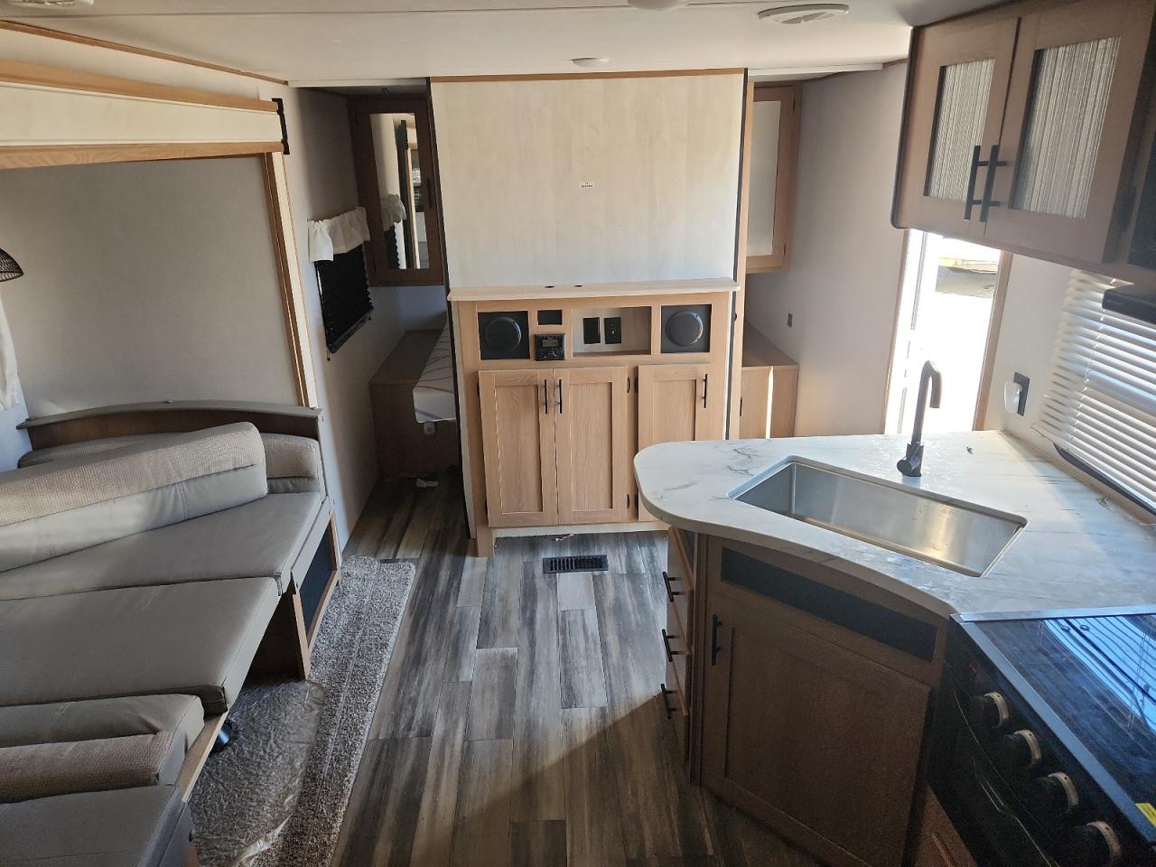 Frrv Trailer Image 4