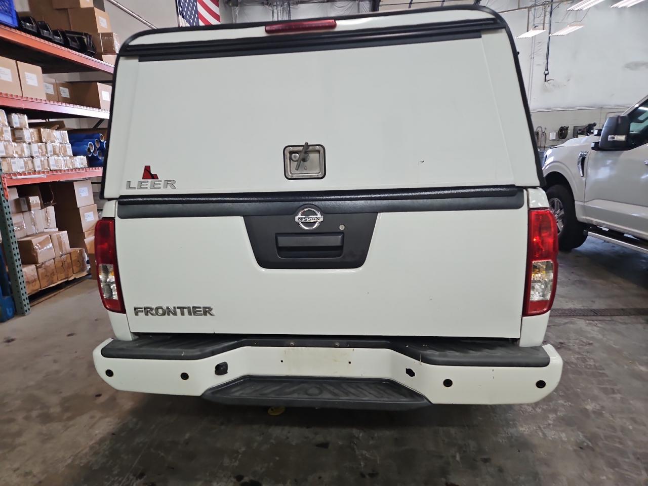 Nissan Frontier S Image 6