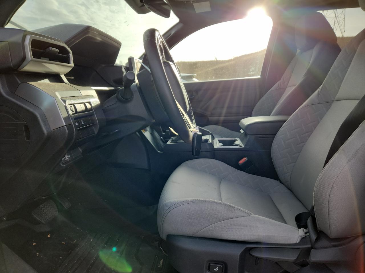 Toyota Tacoma Double Cab Image 2