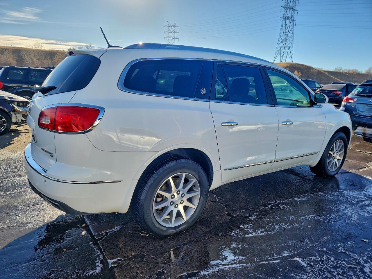 Buick Enclave Image 2