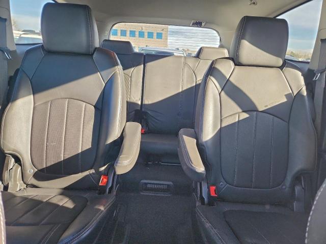 Buick Enclave Image 11