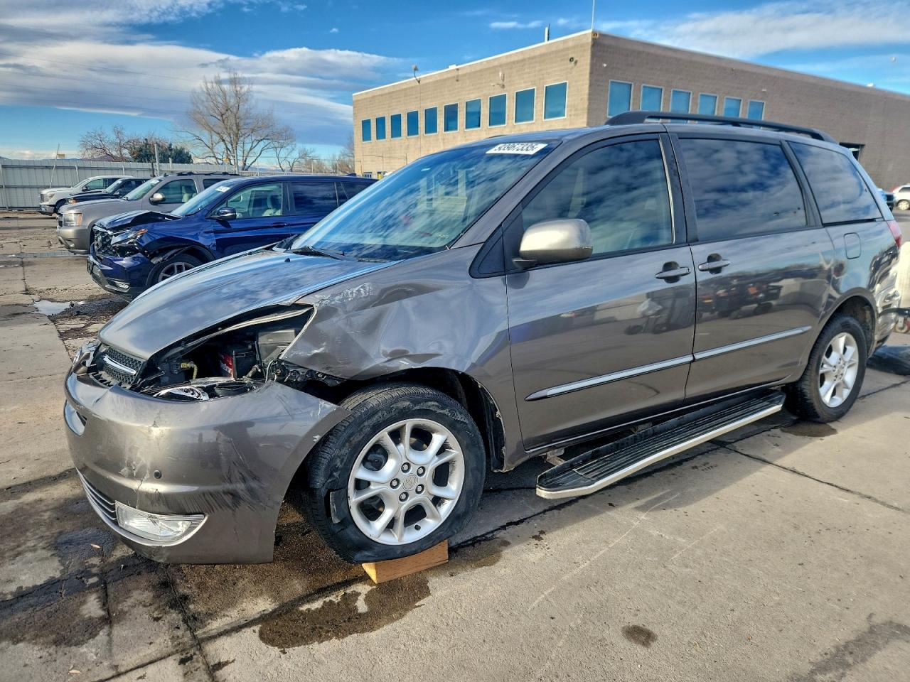 Toyota Sienna Xle Image 1