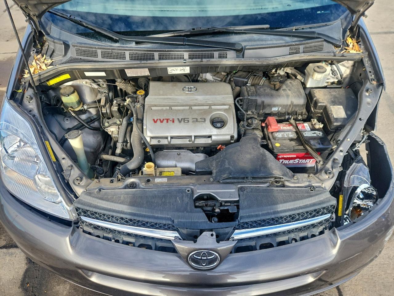 Toyota Sienna Xle Image 8