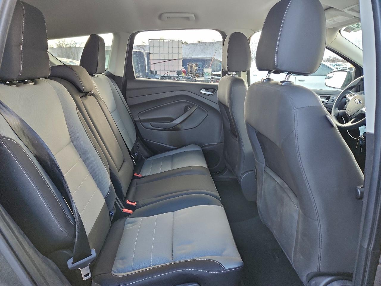 Ford Escape Se Image 11