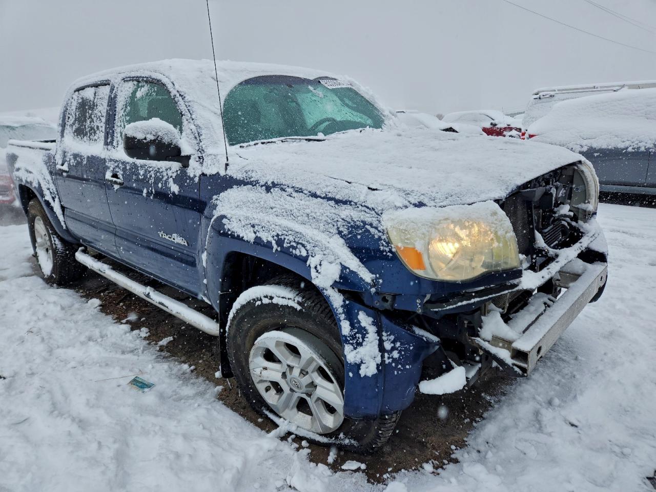 Toyota Tacoma Double Cab Image 13