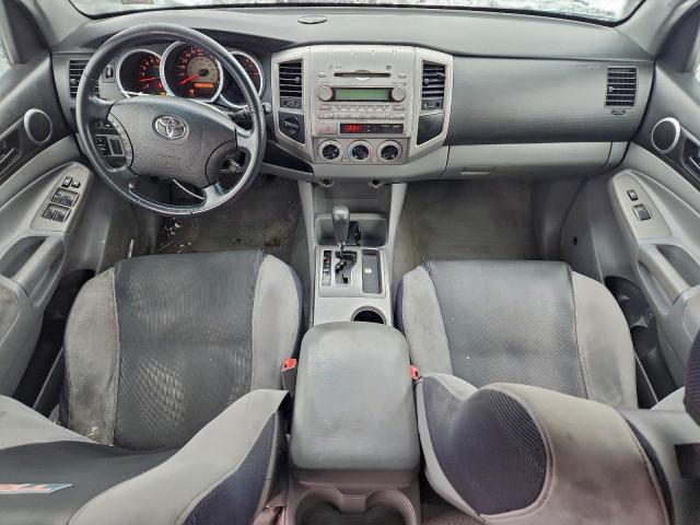 Toyota Tacoma Double Cab Image 2