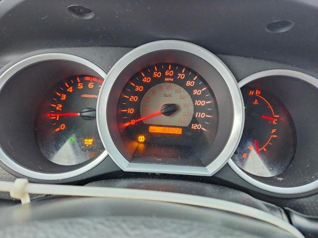 Toyota Tacoma Double Cab Image 8