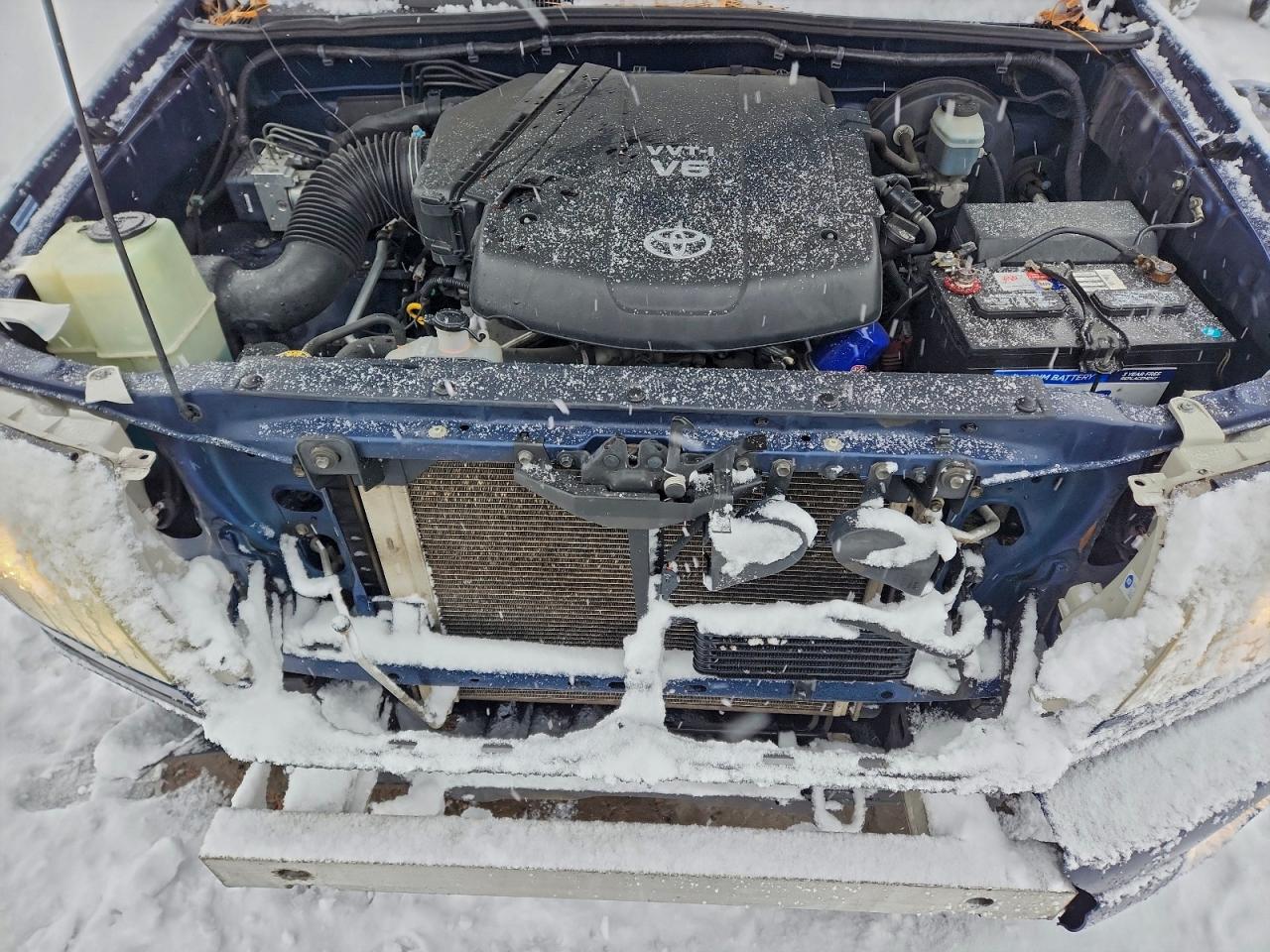 Toyota Tacoma Double Cab Image 11