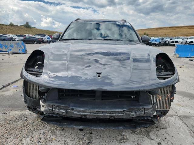 Porsche Macan Gts Image 6