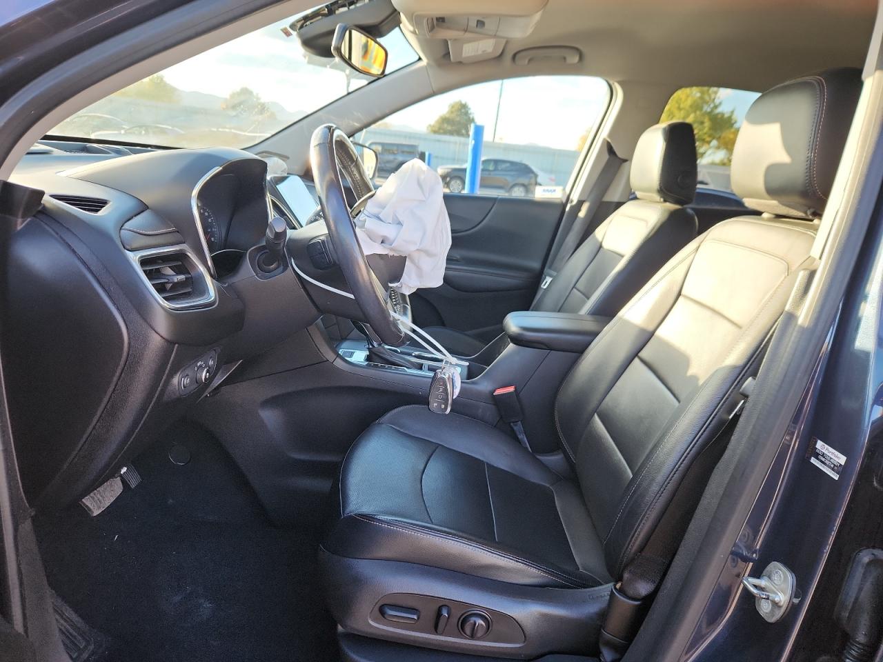 Chevrolet Equinox Premier Image 12