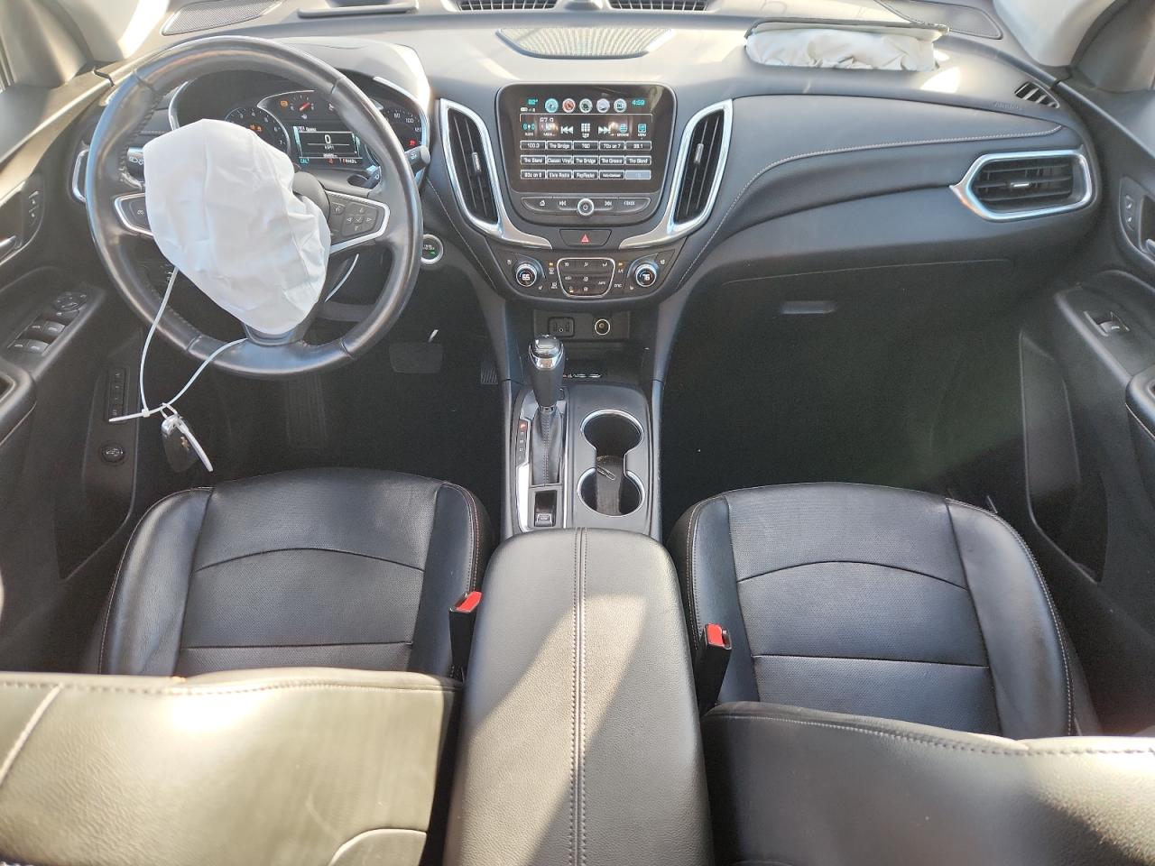 Chevrolet Equinox Premier Image 6