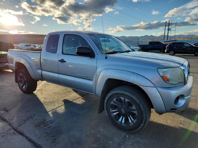 Toyota Tacoma Access Cab Image 7