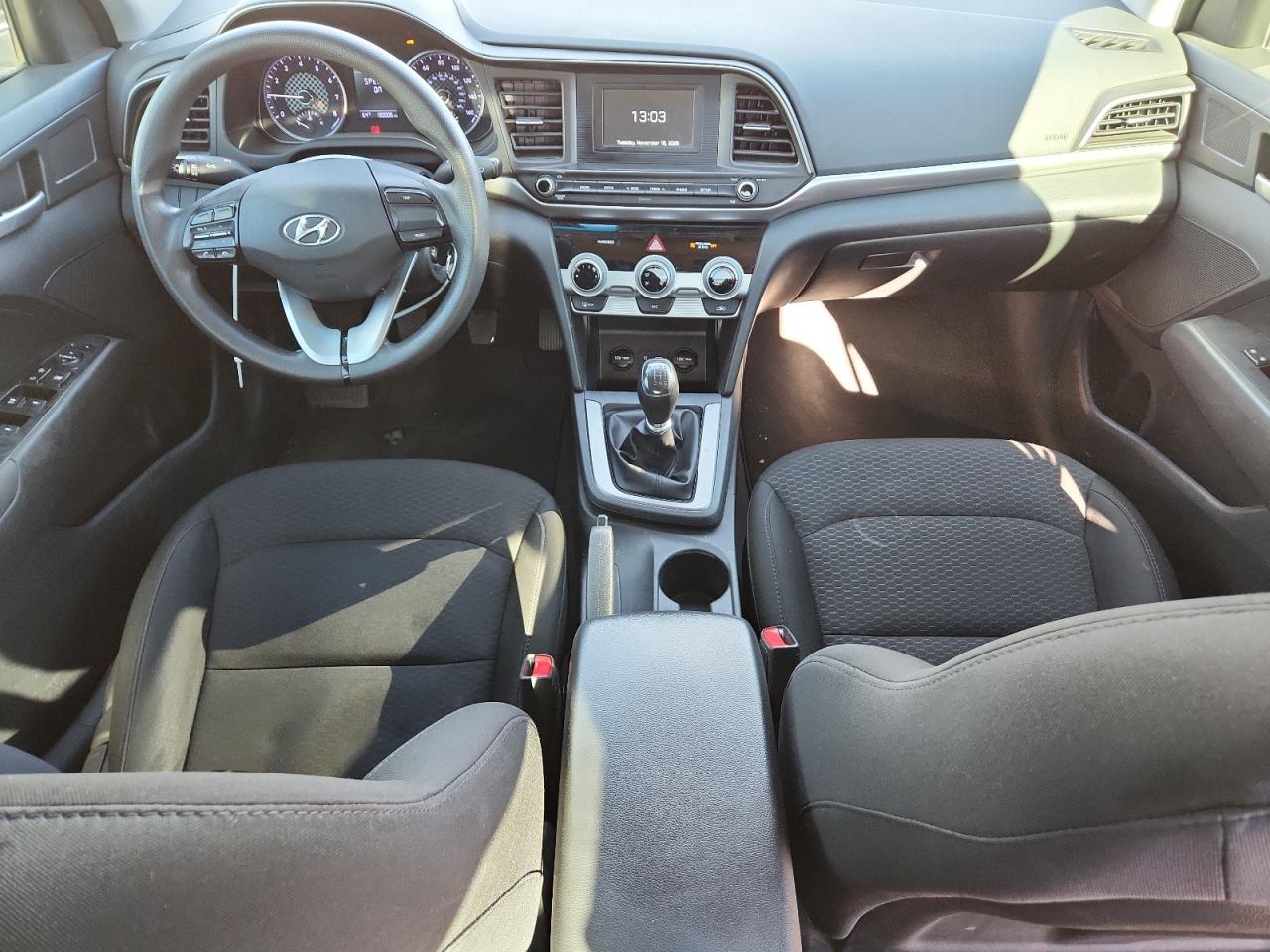 Hyundai ELANTRA Se Image 12