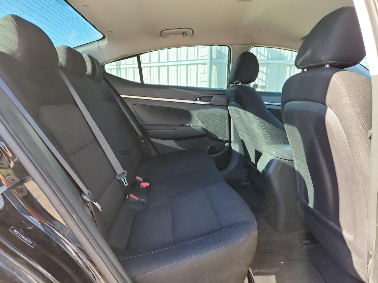 Hyundai ELANTRA Se Image 11