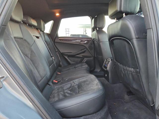 Porsche Macan S Image 5