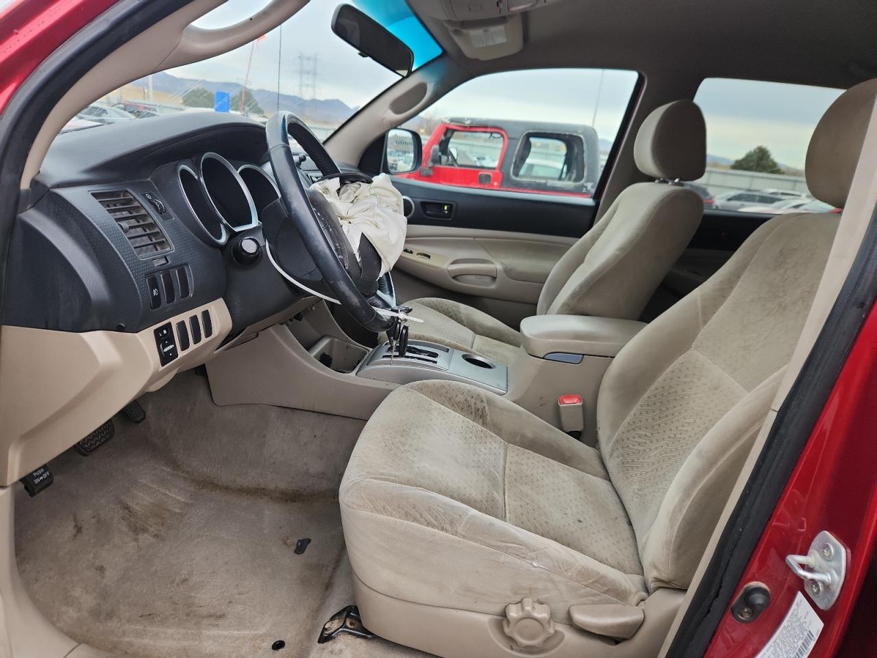 Toyota Tacoma Double Cab Image 4