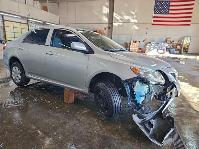 Toyota Corolla Base Image 7