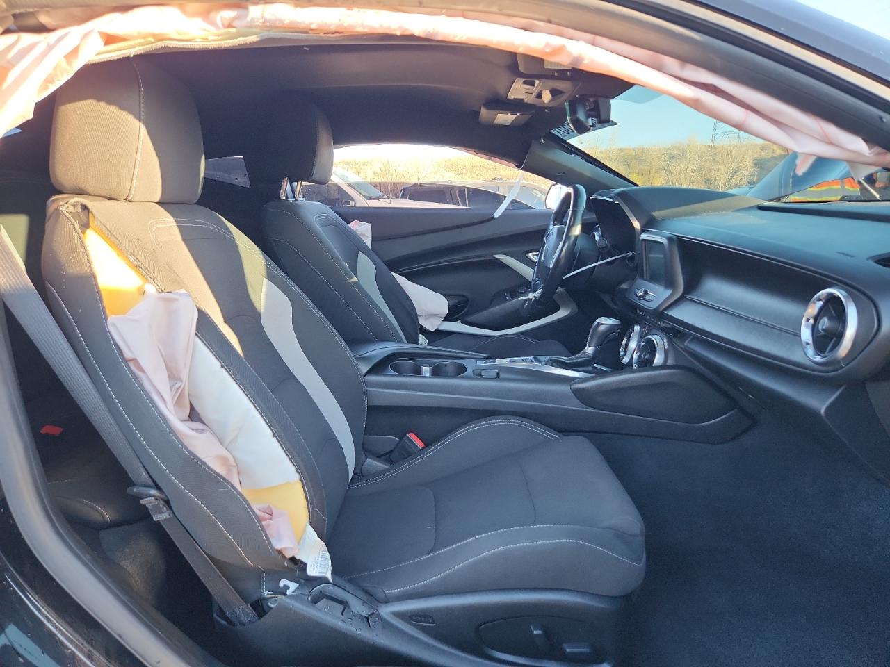 Chevrolet Camaro Lt Image 12