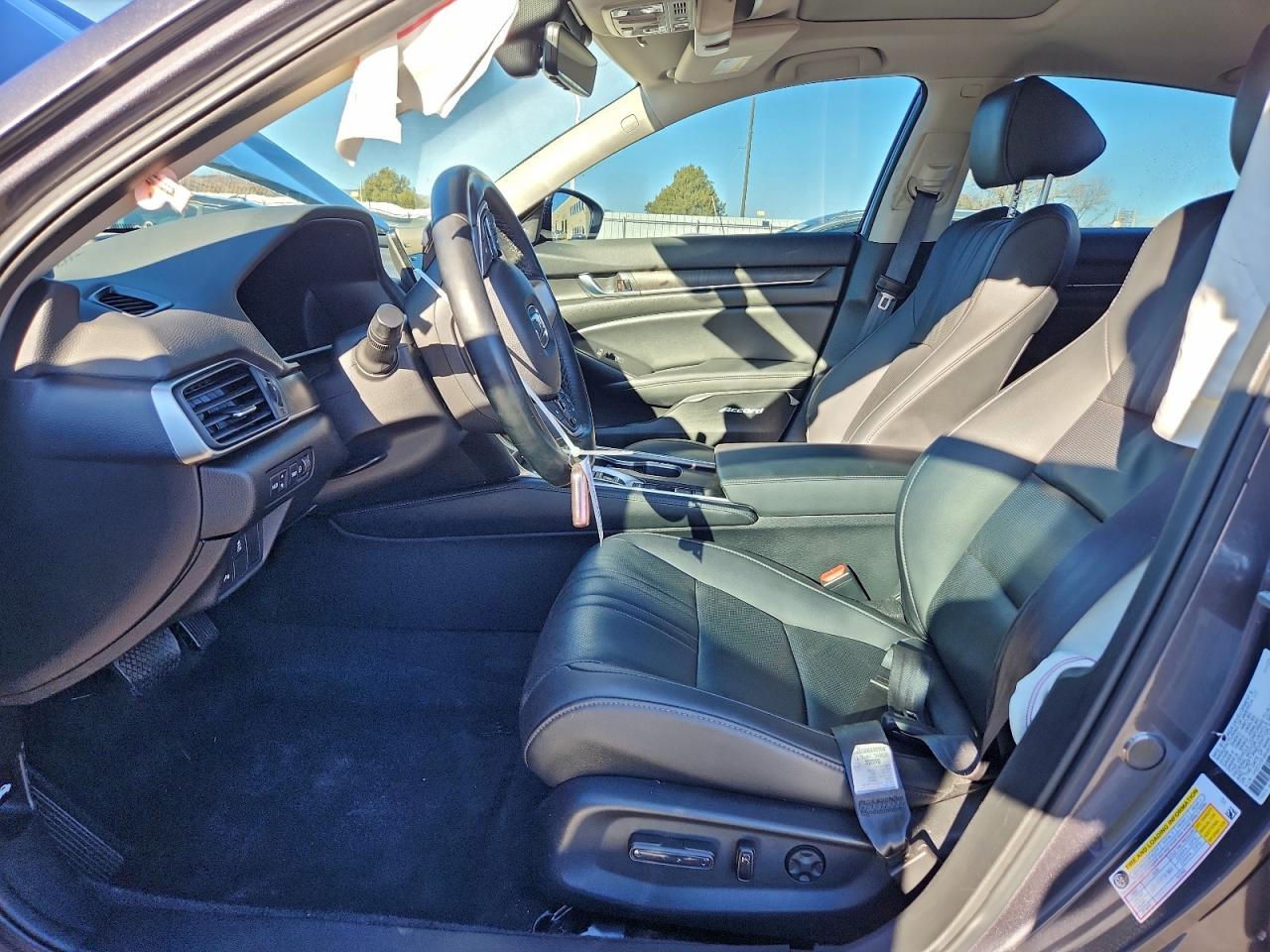 Honda Accord Touring Hybrid Image 10