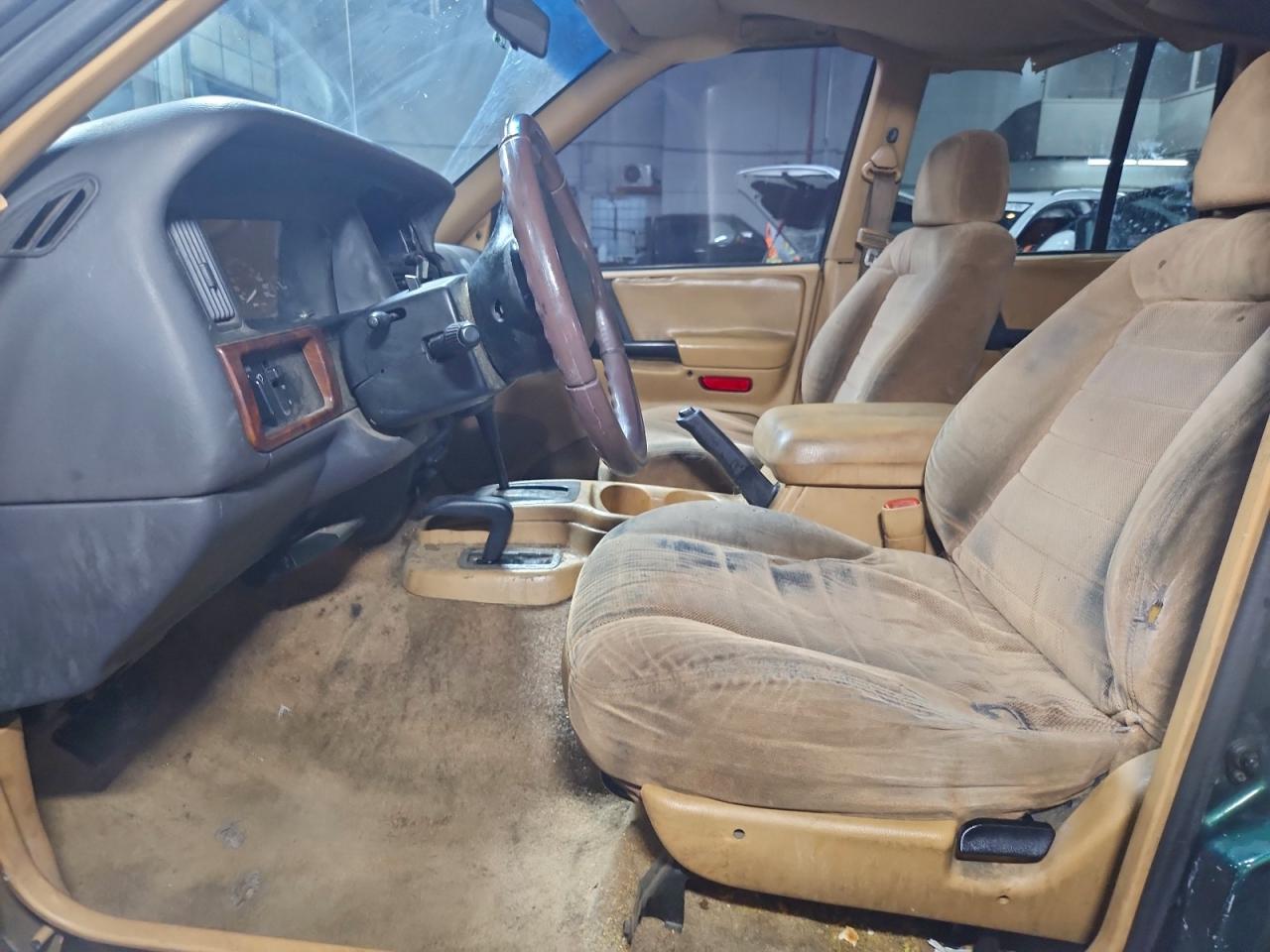 Jeep Grand Cherokee Laredo Image 5