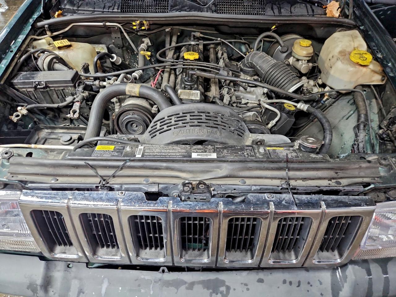 Jeep Grand Cherokee Laredo Image 9