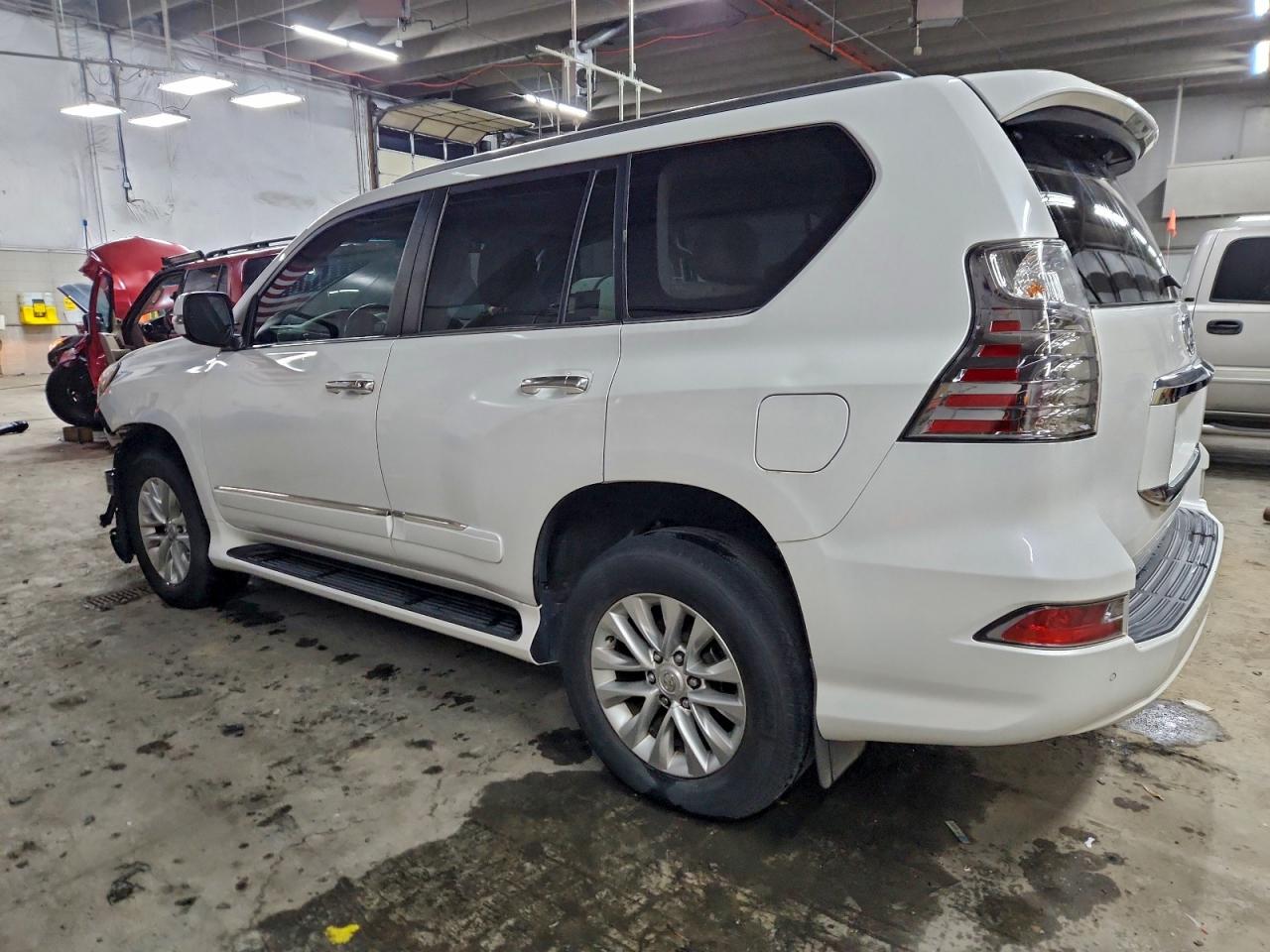 Lexus Gx 460 Image 2