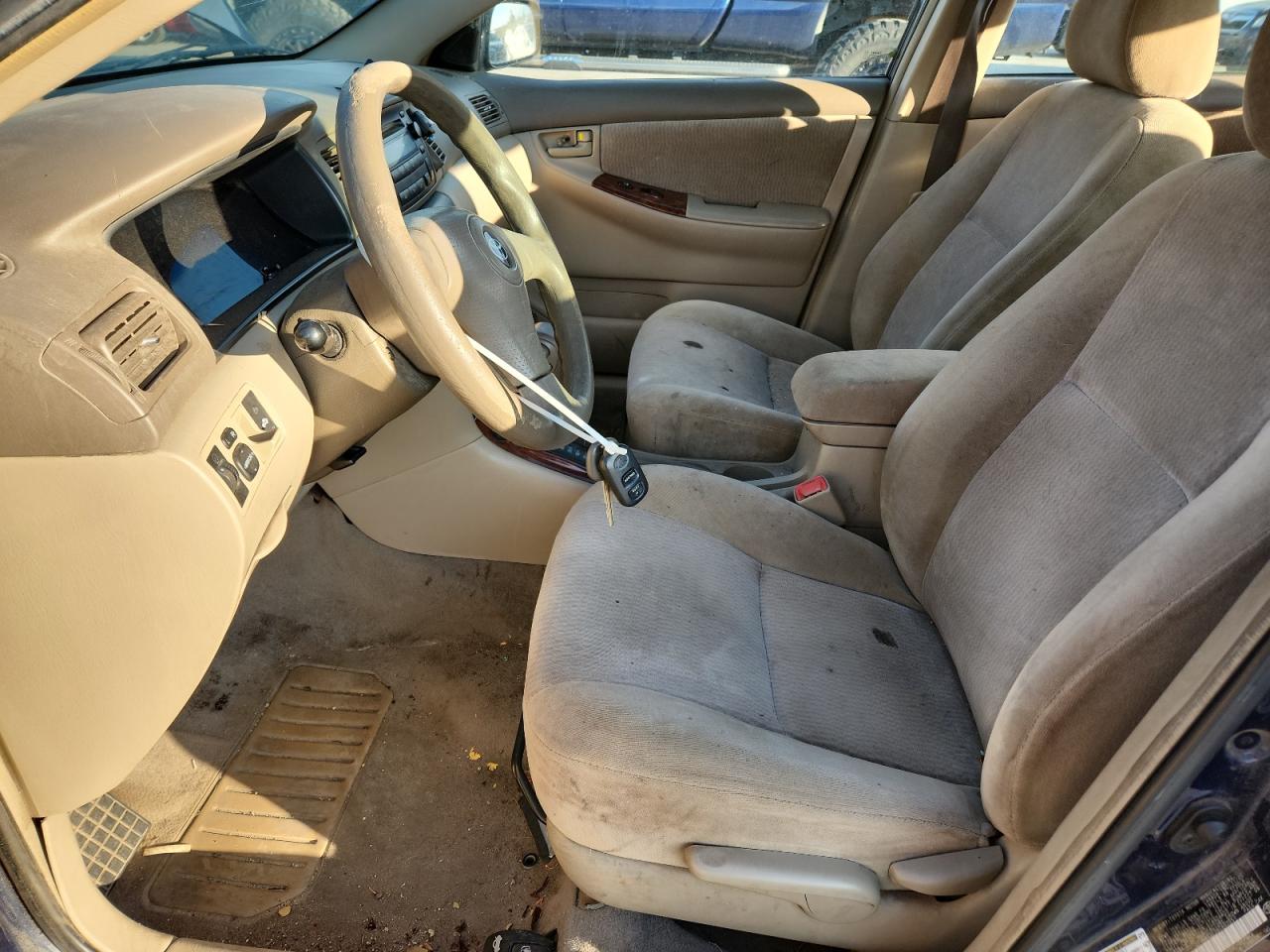 Toyota Corolla Ce Image 11