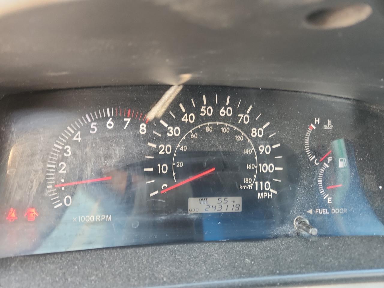 Toyota Corolla Ce Image 8