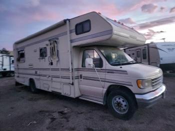 Salvage Winnebago Mini Winnie