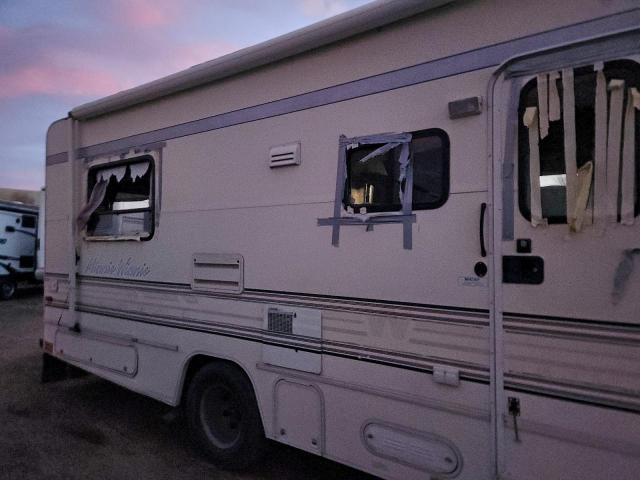 Winnebago Mini Winnie E350 Cutaway Van Image 5