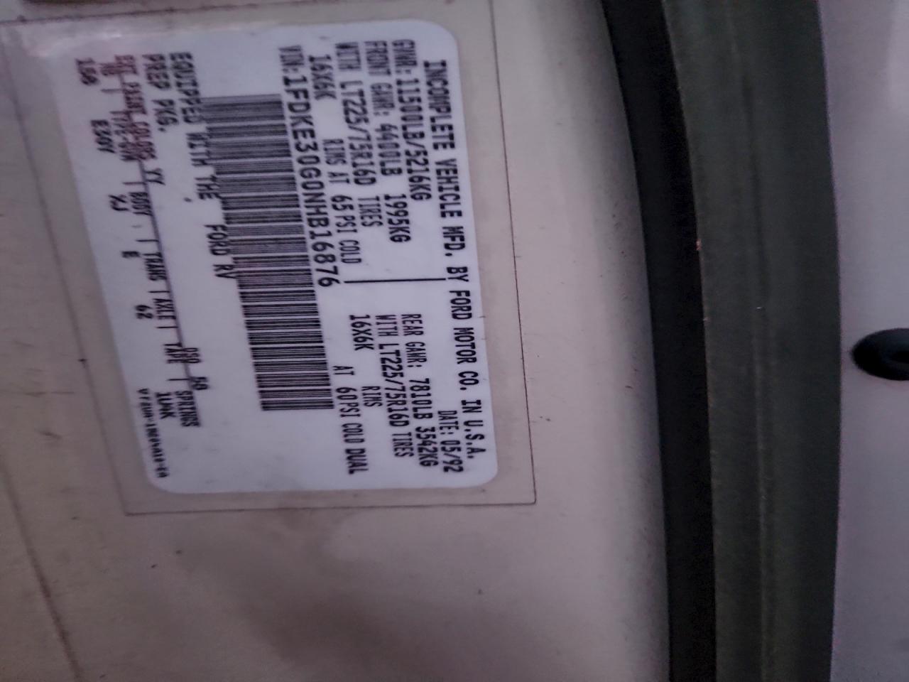 Winnebago Mini Winnie E350 Cutaway Van Image 7